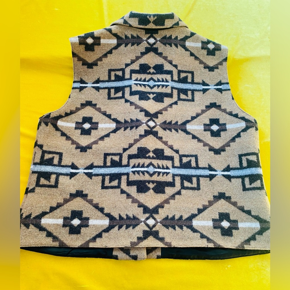 Pendleton Vest - image 2